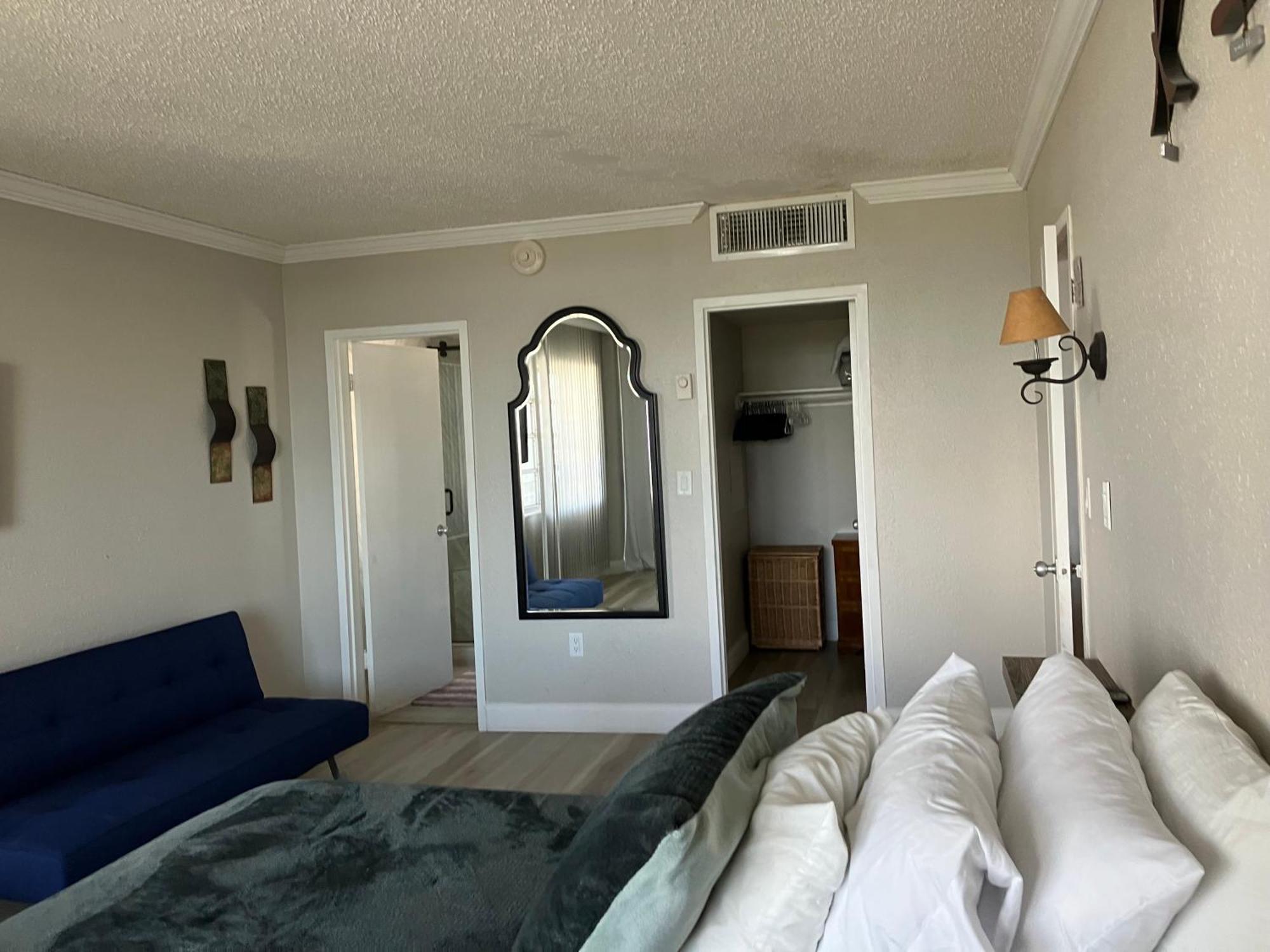 Oceanview Resort: Fort Lauderdale Beachfront Corner Suite Exterior photo